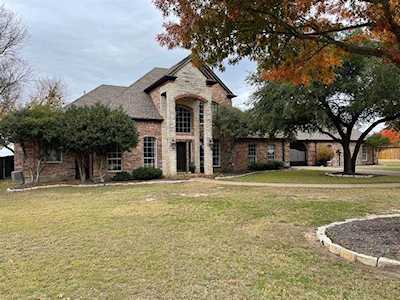 103 Dustin Circle Hudson Oaks, TX 76087
