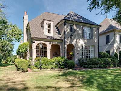 1998 E Cottage Glen Cir Germantown, TN 38138