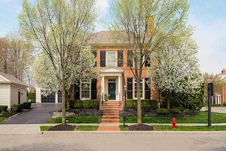 7714 Ogden Woods Boulevard New Albany, OH 43054