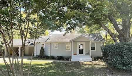 934 Drummond Dr Nashville, TN 37211