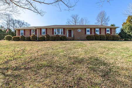 2056 Dade Cir Dickson, TN 37055