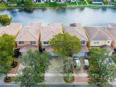 9324 NW 55th St Sunrise, FL 33351