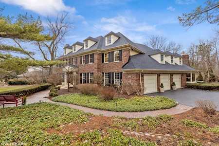 1199 Hobson Mill Dr Naperville, IL 60540