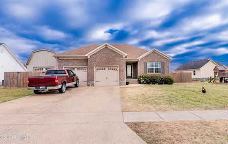 128 Mud Hen Dr Shepherdsville, KY 40165