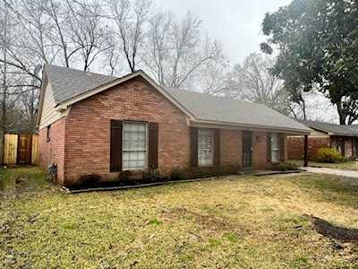 2567 Courtney Dr Memphis, TN 38128