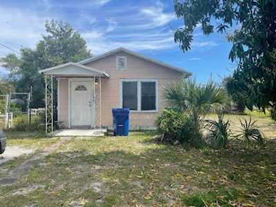 3708 Avenue K Avenue Riviera Beach, FL 33404