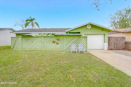 1709 Montgomery Avenue Holly Hill, FL 32117