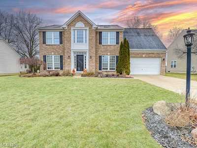 38690 Amberwood Dr Avon, OH 44011