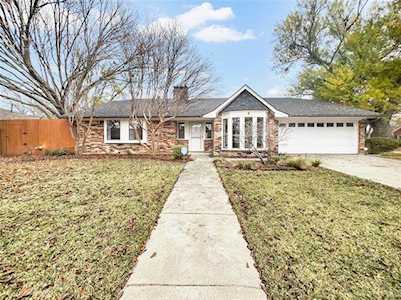 1306 Glassboro Circle Arlington, TX 76015