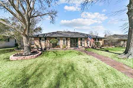2709 Chadwick Drive Plano, TX 75075