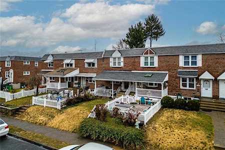 2144 Baker Dr Allentown, PA 18103