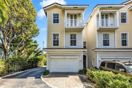 2730 Old Florida Trl #2730 Wilton Manors, FL 33334