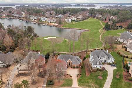 18625 Peninsula Cove Ln Cornelius, NC 28031