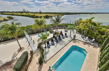 1016 Symphony Isles Blvd Apollo Beach, FL 33572