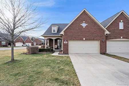 40989 Harvest Ln Clinton Twp, MI 48038