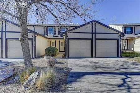 2325 Lexington Village Lane Colorado Springs, CO 80916