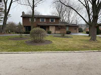 7 Stafford Ln Oak Brook, IL 60523