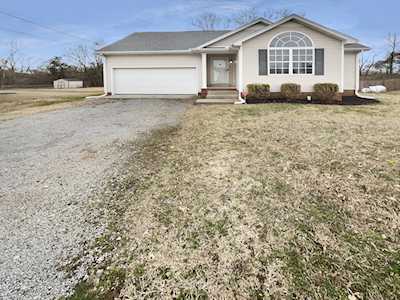 4212 Birch Dr Murfreesboro, TN 37129