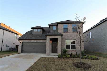 2810 Grand Lookout Lane Arlington, TX 76001