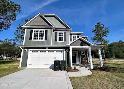 623 Muscadine Lane Aberdeen, NC 28315