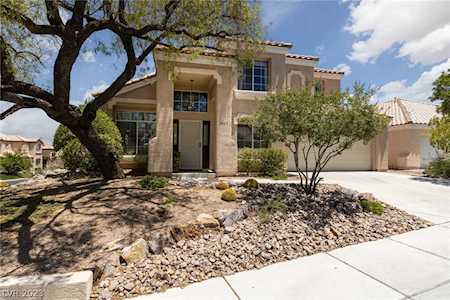 2424 Chestnut Hill St Las Vegas, NV 89134