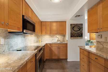 5122 N 31st Way #216 Phoenix, AZ 85016