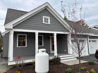 87 Three Ponds Dr #53 Brentwood, NH 03833