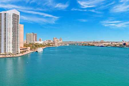 848 Brickell Key Dr #1502 Miami, FL 33131