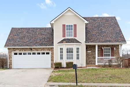 1592 Buchanon Dr Clarksville, TN 37042