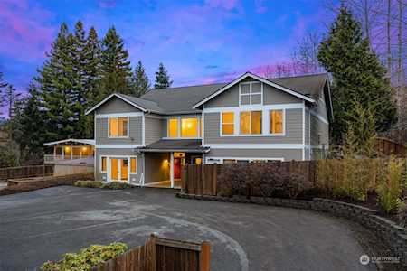 436 E Lake Sammamish Parkway SE Sammamish, WA 98074