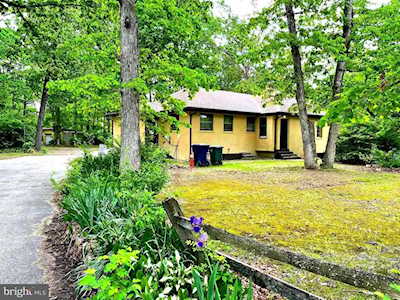 746 E Malaga Rd Williamstown, NJ 08094