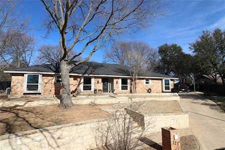 325 Blue Quail Court Bedford, TX 76021