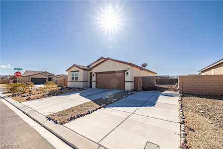 3645 E Moffat Ave Pahrump, NV 89061