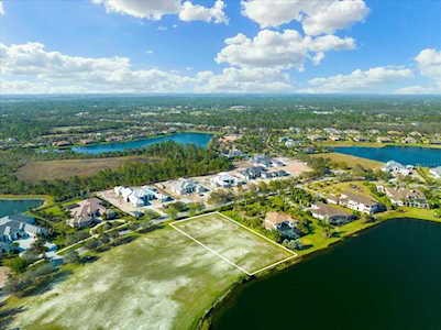 8419 Broadstone Ct Lakewood Ranch, FL 34202