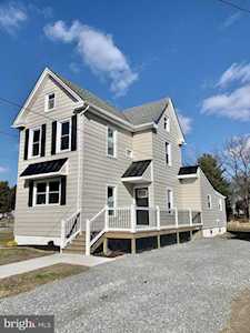114 E Pittsfield St Pennsville, NJ 08070
