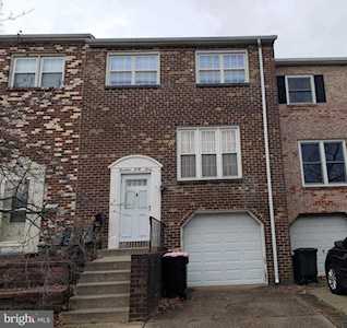 1443 Boxwood Dr Blackwood, NJ 08012