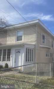 109 Pusey Collingdale, PA 19023