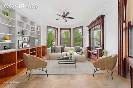 27 Van Corlear Place Bronx, NY 10463