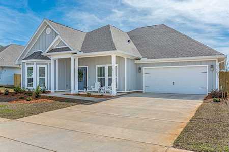 10 Hammock Circle Freeport, FL 32439
