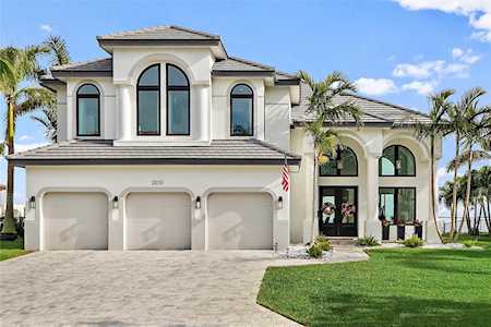 2070 Carolina Ave NE St. Petersburg, FL 33703