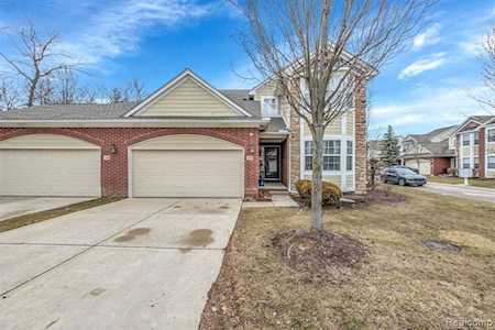 1864 W Maple Park Dr Canton Twp, MI 48188