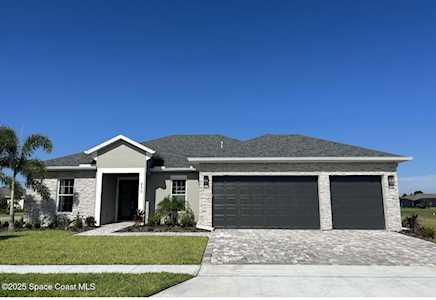 4210 Negal Circle Melbourne, FL 32901