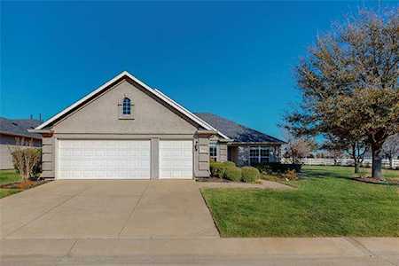 9704 Amber Court Denton, TX 76207