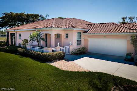 9172 Las Maderas Dr Bonita Springs, FL 34135