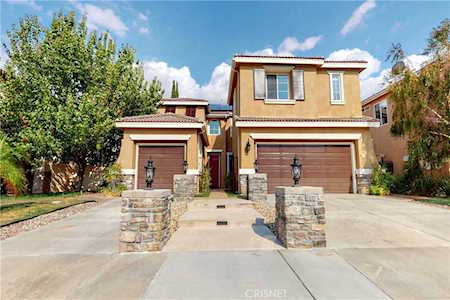 30416 Mallorca Place Castaic, CA 91384