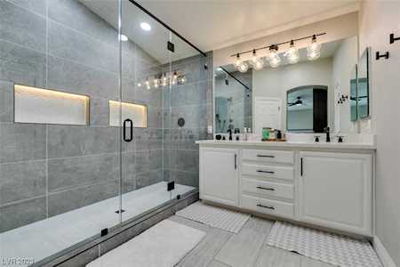 10038 Cranbrook Falls Ct Las Vegas, NV 89148