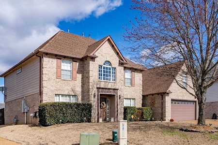 80 Whispering Ridge Cv Oakland, TN 38060