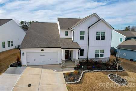 2825 Westshore Place Denver, NC 28037
