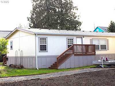 415 S 3rd ST St. Helens, OR 97051