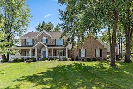 9 Forest Knoll Circle Lake St Louis, MO 63367